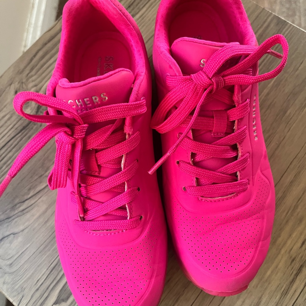 Skechers Women's Hot Pink Sneakers